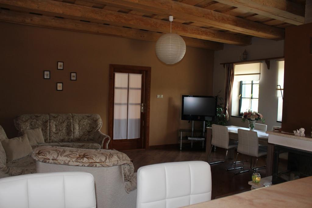 Privat Pri Hradbach Apartment Levoča Стая снимка